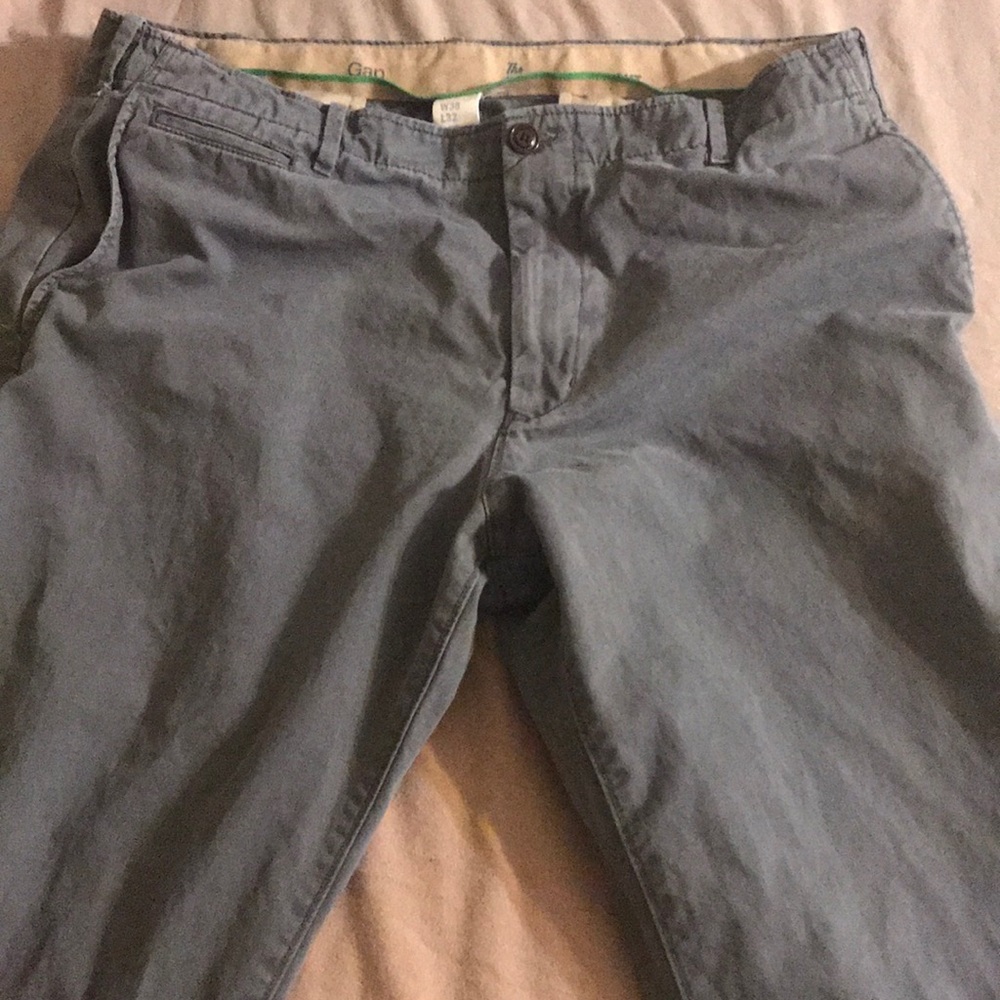 Men’s gap lived in straight khakis